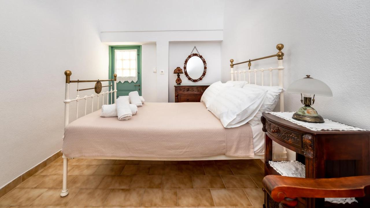 Authentic Santorinian Home Experience サントリーニ エクステリア 写真